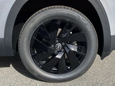 2026 Volkswagen Atlas 2.0T SE with Technology