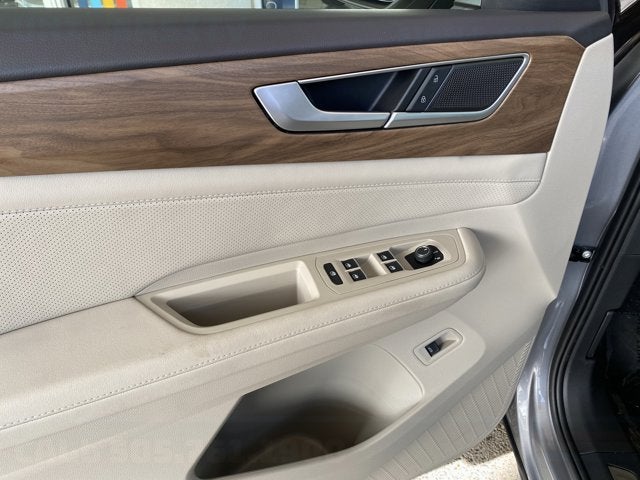 2026 Volkswagen Atlas 2.0T SE with Technology