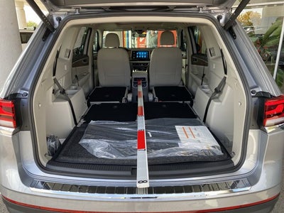 2026 Volkswagen Atlas 2.0T SE with Technology