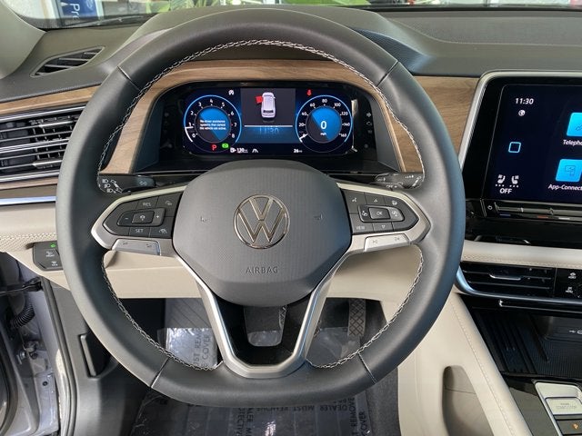 2026 Volkswagen Atlas 2.0T SE with Technology