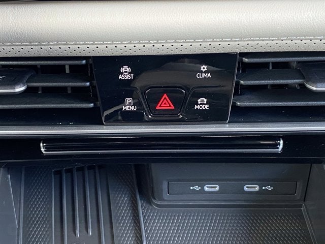 2026 Volkswagen Atlas 2.0T SE with Technology