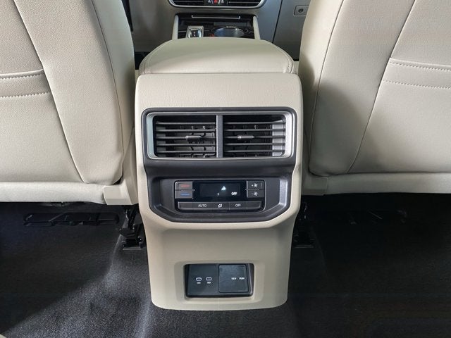 2026 Volkswagen Atlas 2.0T SE with Technology