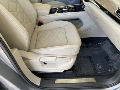 2026 Volkswagen Atlas 2.0T SE with Technology