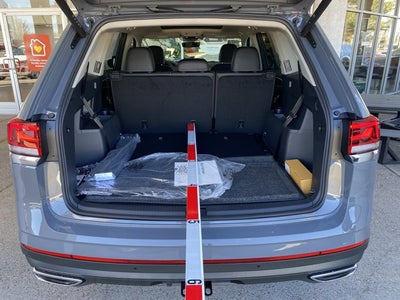 2026 Volkswagen Atlas 2.0T SE with Technology