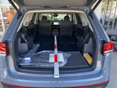 2026 Volkswagen Atlas 2.0T SE with Technology