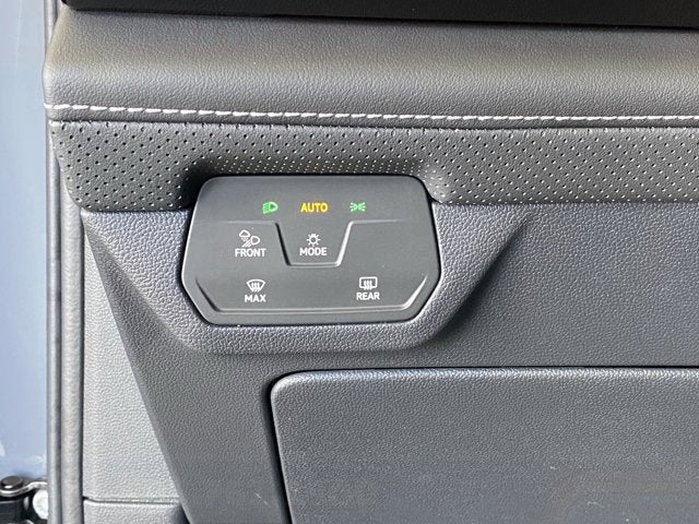 2026 Volkswagen Atlas 2.0T SE with Technology