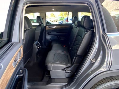 2026 Volkswagen Atlas 2.0T SE with Technology