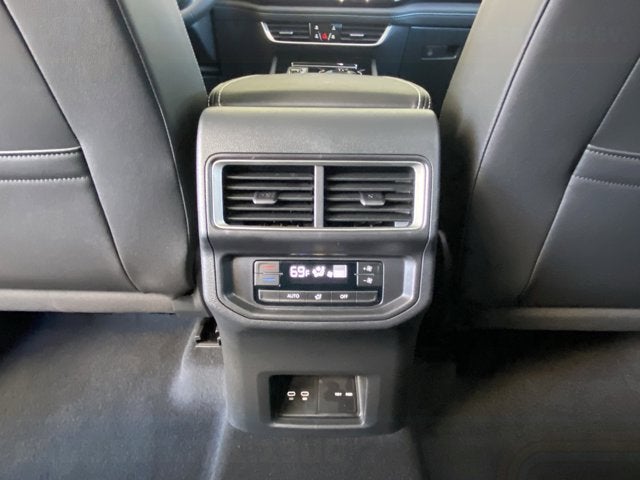 2026 Volkswagen Atlas 2.0T SE with Technology