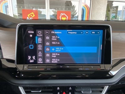 2026 Volkswagen Atlas 2.0T SE with Technology