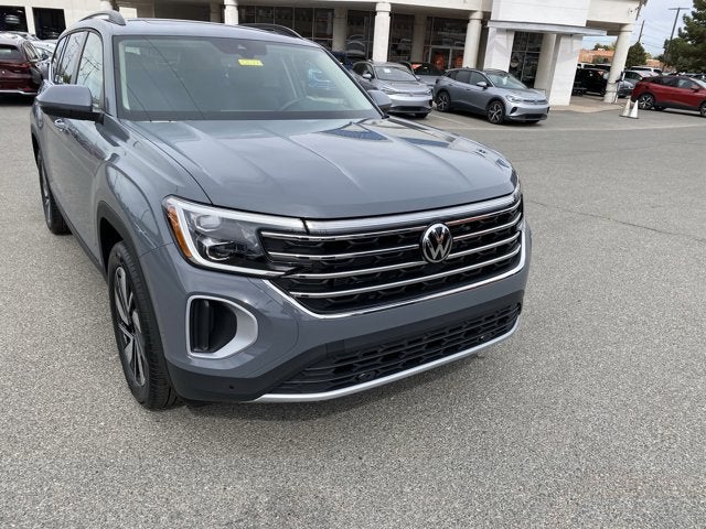 2026 Volkswagen Atlas 2.0T SE with Technology
