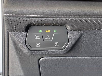 2026 Volkswagen Atlas 2.0T SE with Technology