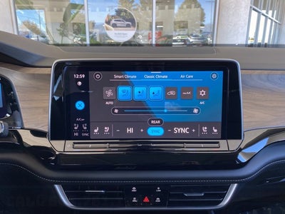 2026 Volkswagen Atlas 2.0T SE with Technology