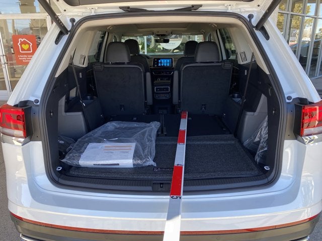 2026 Volkswagen Atlas 2.0T SE with Technology