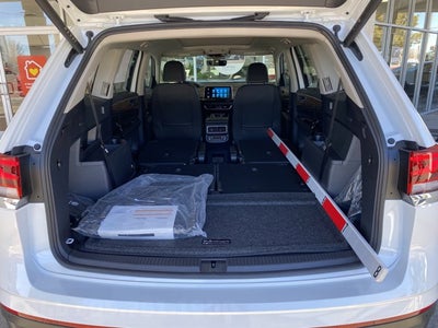 2026 Volkswagen Atlas 2.0T SE with Technology