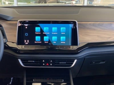 2026 Volkswagen Atlas 2.0T SE with Technology