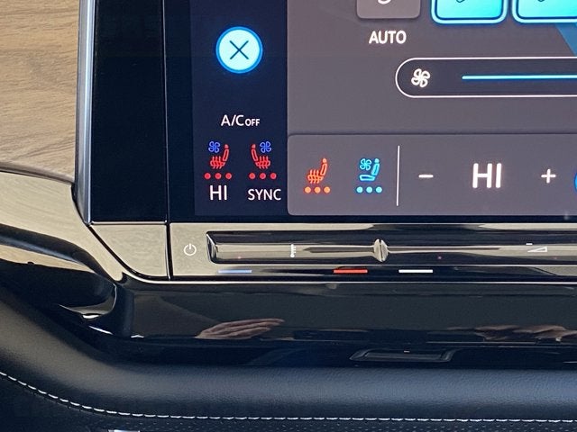 2026 Volkswagen Atlas 2.0T SE with Technology