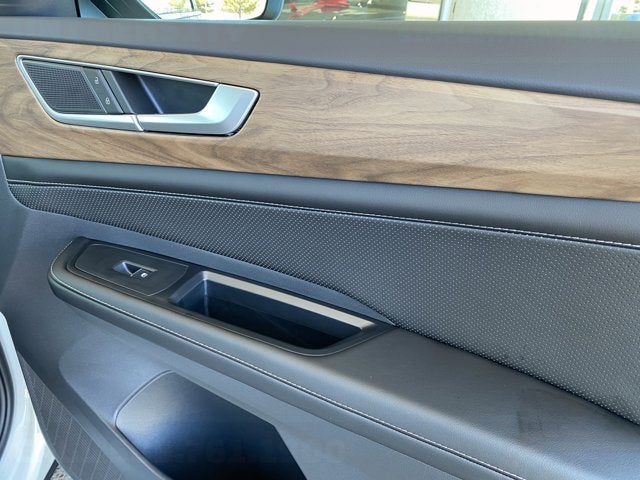 2026 Volkswagen Atlas 2.0T SE with Technology