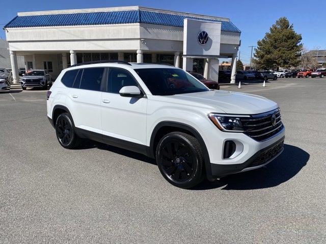 2026 Volkswagen Atlas 2.0T SE with Technology