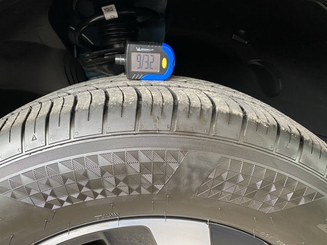 2025 Volkswagen Atlas Cross Sport 2.0T SE