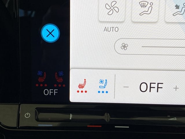 2025 Volkswagen Atlas Cross Sport 2.0T SE