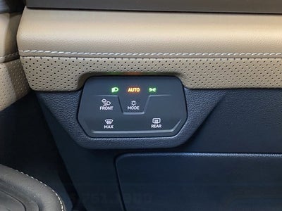 2025 Volkswagen Atlas Cross Sport 2.0T SE