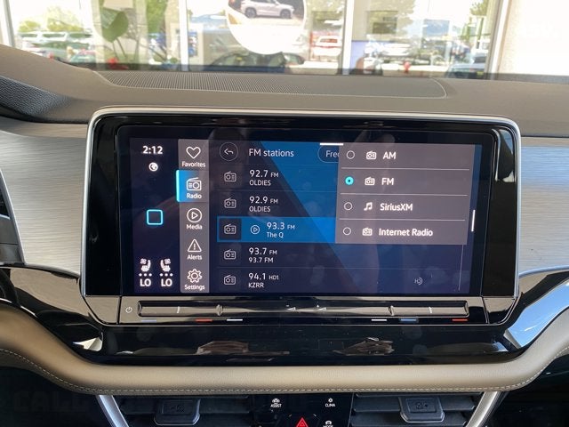 2025 Volkswagen Atlas Cross Sport 2.0T SE