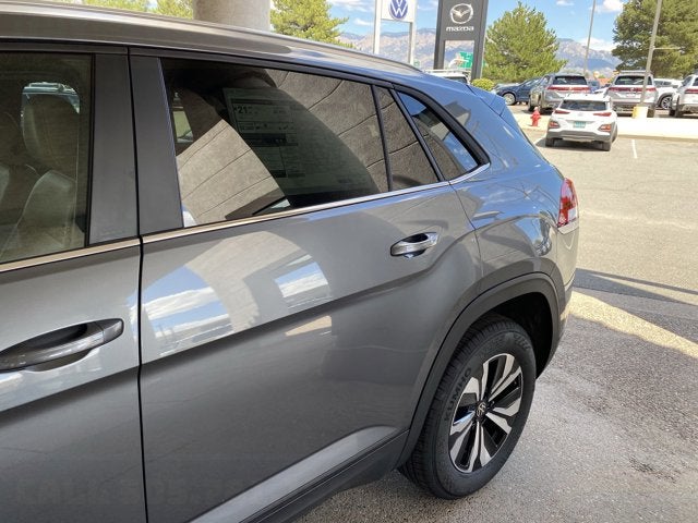 2025 Volkswagen Atlas Cross Sport 2.0T SE