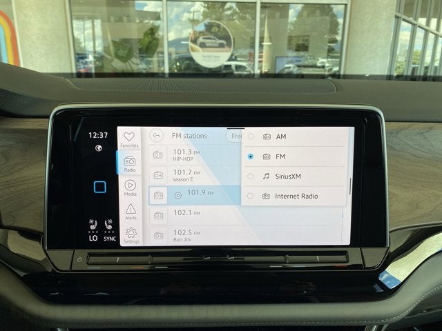 2026 Volkswagen Atlas 2.0T SE