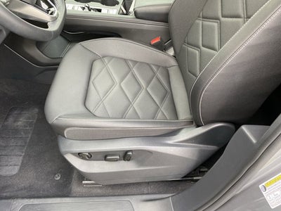 2025 Volkswagen Atlas 2.0T SE