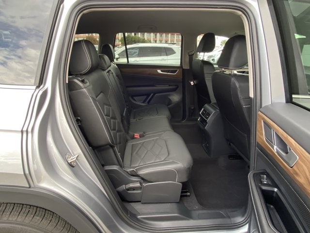 2025 Volkswagen Atlas 2.0T SE