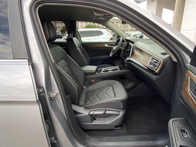 2025 Volkswagen Atlas 2.0T SE