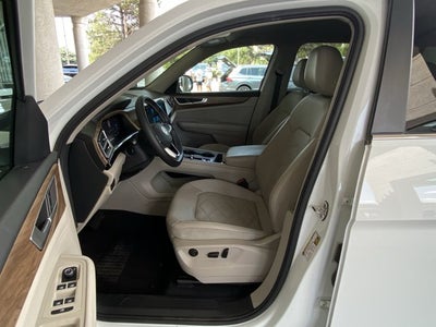 2024 Volkswagen Atlas 2.0T SE