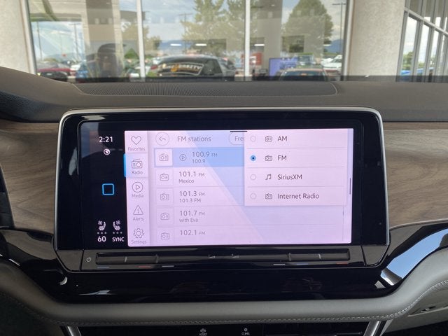 2024 Volkswagen Atlas 2.0T SE