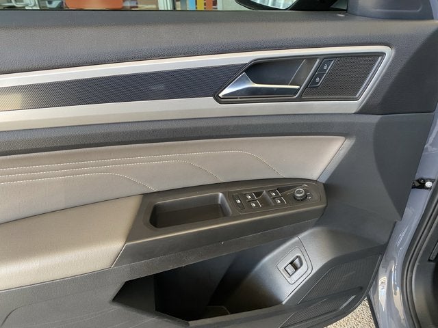 2022 Volkswagen Atlas Cross Sport 3.6L V6 SEL R-Line
