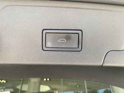 2022 Volkswagen Atlas Cross Sport 3.6L V6 SEL R-Line