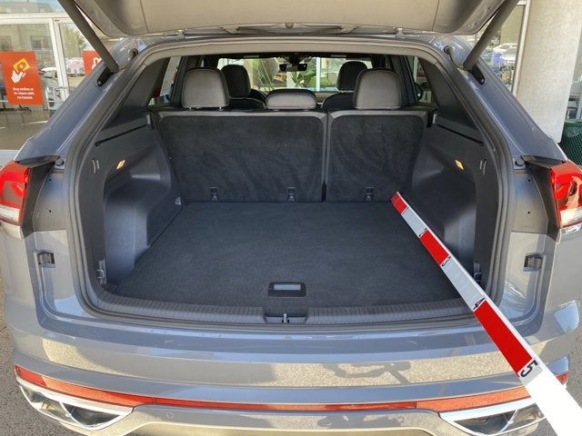 2022 Volkswagen Atlas Cross Sport 3.6L V6 SEL R-Line
