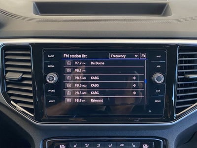 2022 Volkswagen Atlas Cross Sport 3.6L V6 SEL R-Line