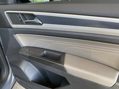 2022 Volkswagen Atlas Cross Sport 3.6L V6 SEL R-Line