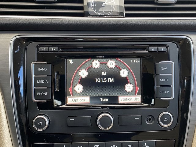 2014 Volkswagen Passat TDI SE