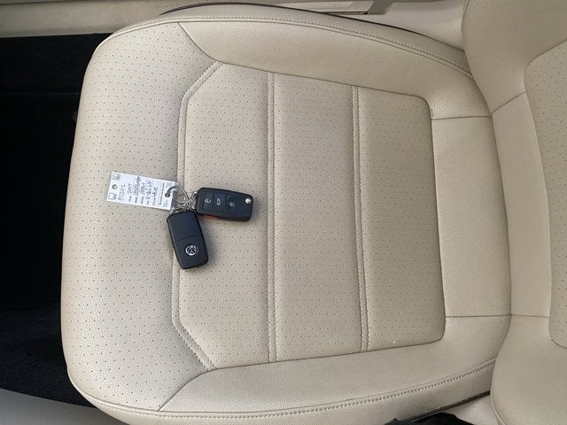 2017 Volkswagen Passat 1.8T SE