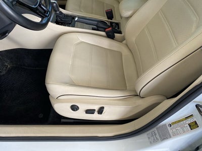 2017 Volkswagen Passat 1.8T SE