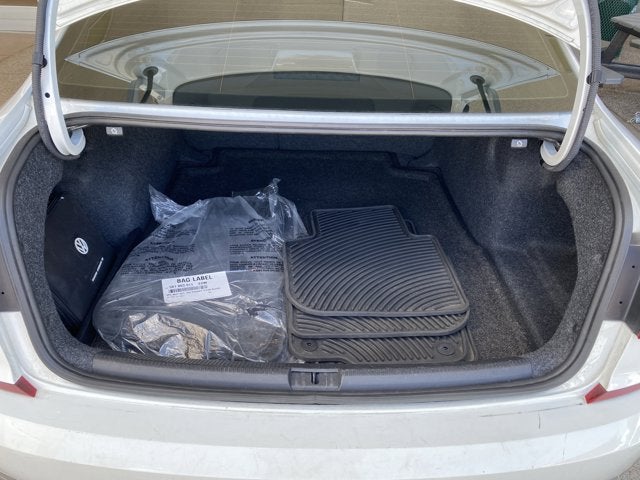 2017 Volkswagen Passat 1.8T SE