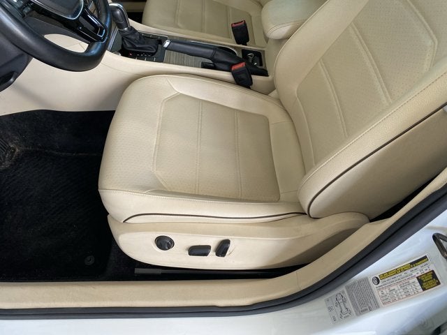 2017 Volkswagen Passat 1.8T SE