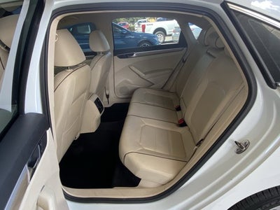 2017 Volkswagen Passat 1.8T SE