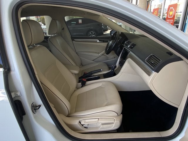 2017 Volkswagen Passat 1.8T SE