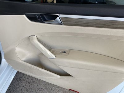 2017 Volkswagen Passat 1.8T SE