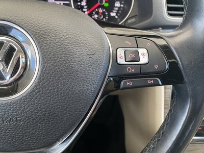 2017 Volkswagen Passat 1.8T SE