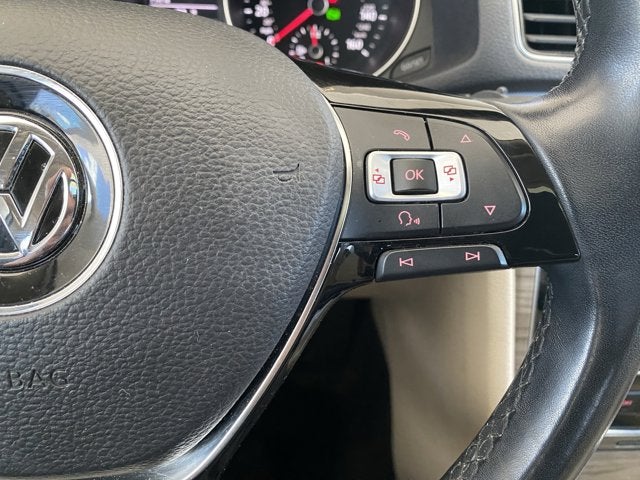 2017 Volkswagen Passat 1.8T SE