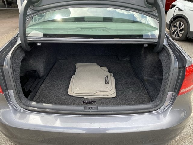 2014 Volkswagen Passat SE w/Sunroof