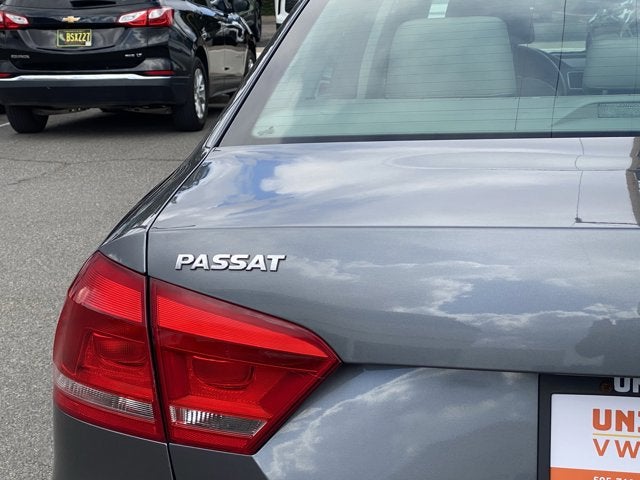 2014 Volkswagen Passat SE w/Sunroof